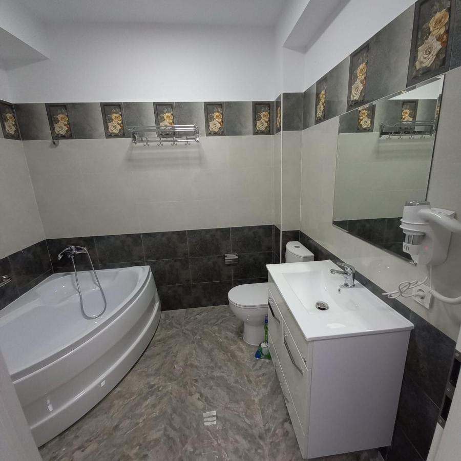בוקרשט Hotel Ema&Zain מראה חיצוני תמונה