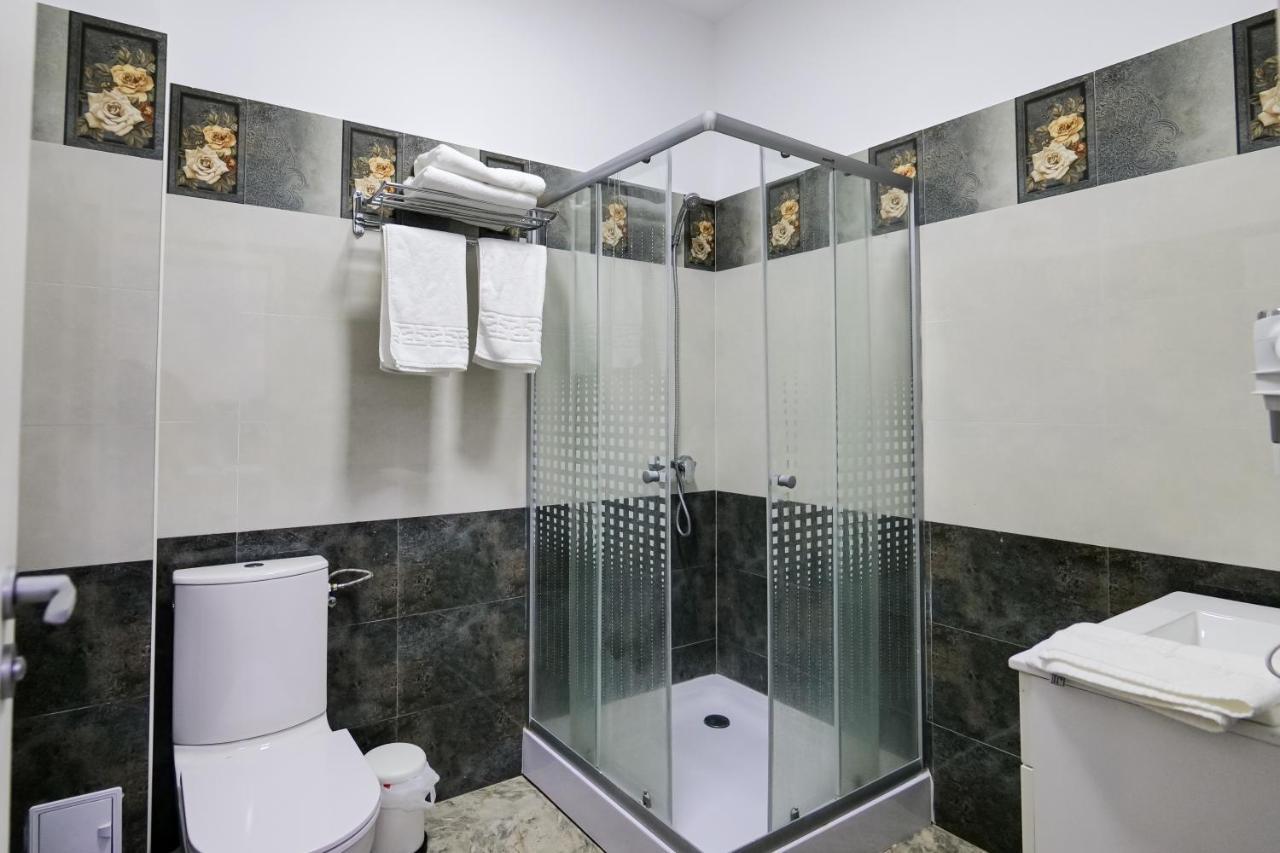 בוקרשט Hotel Ema&Zain מראה חיצוני תמונה